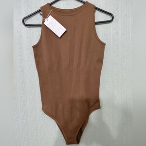 NWT! AUTOMET Ribbed One-Piece tank Bodysuit in Brown Layers Womens Small